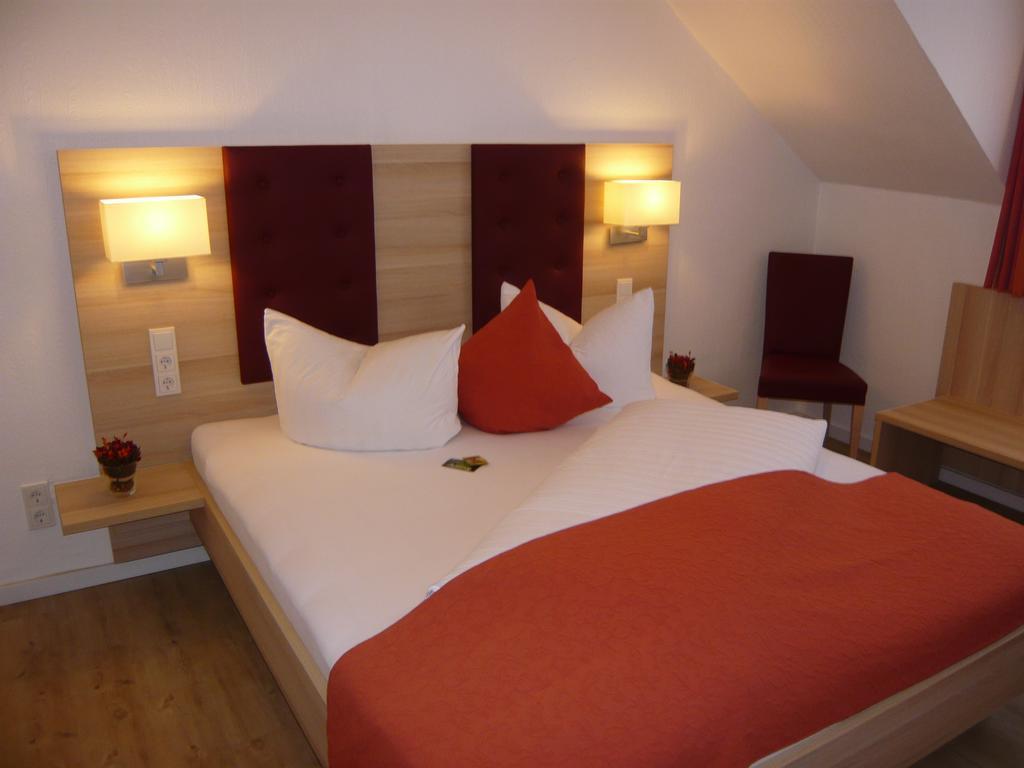 Hotel Zur Traube Фельберт Екстер'єр фото