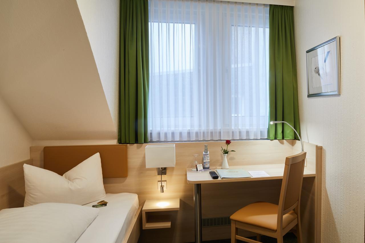 Hotel Zur Traube Фельберт Екстер'єр фото